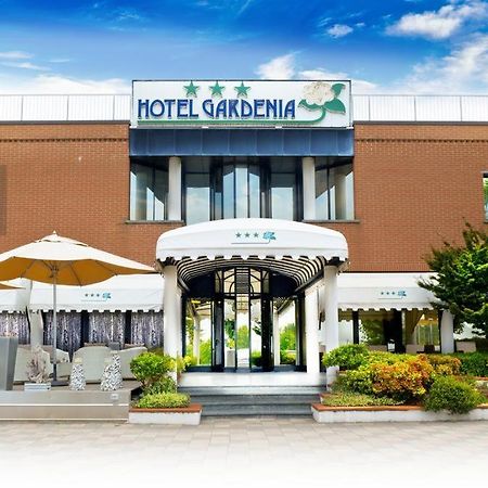 Hotel Gardenia Cermenate Экстерьер фото